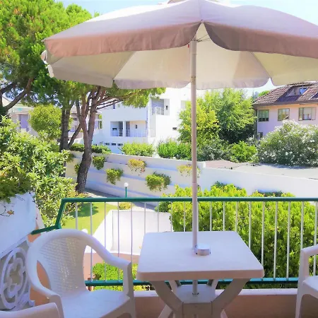 B&C Apartments Lido di Jesolo Exterior photo